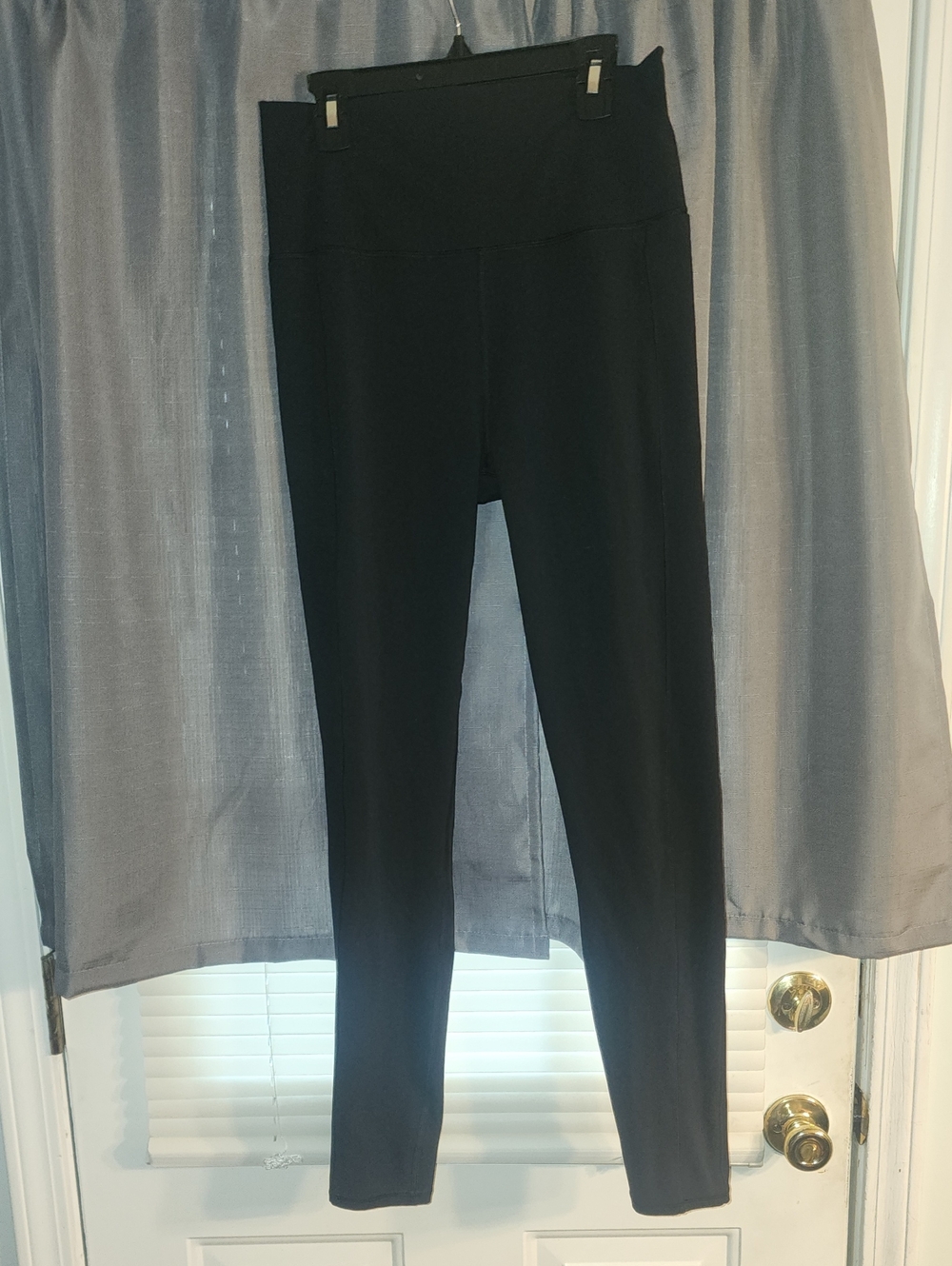 Vuori Black High-Rise Leggings